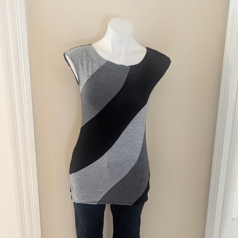 Y2K Wrapper black and gray diagonal color block top size  XS